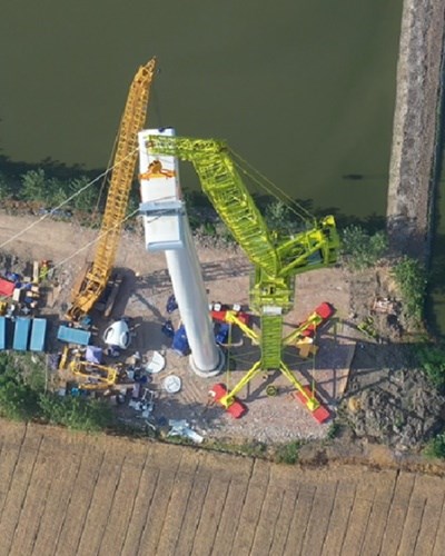 Flat-Top Tower Crane stable foundation for lifting heavy loads