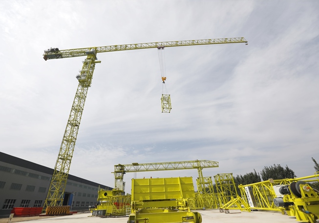 Flat-top tower crane